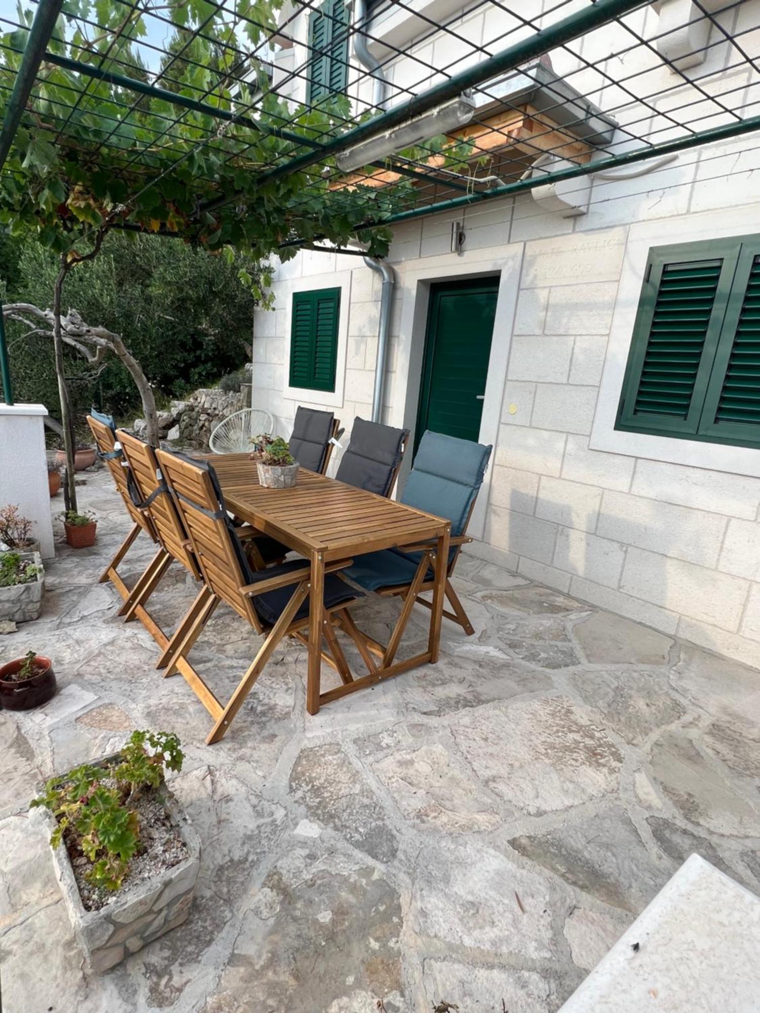 Villa Pelargonia Makarska Exterior photo